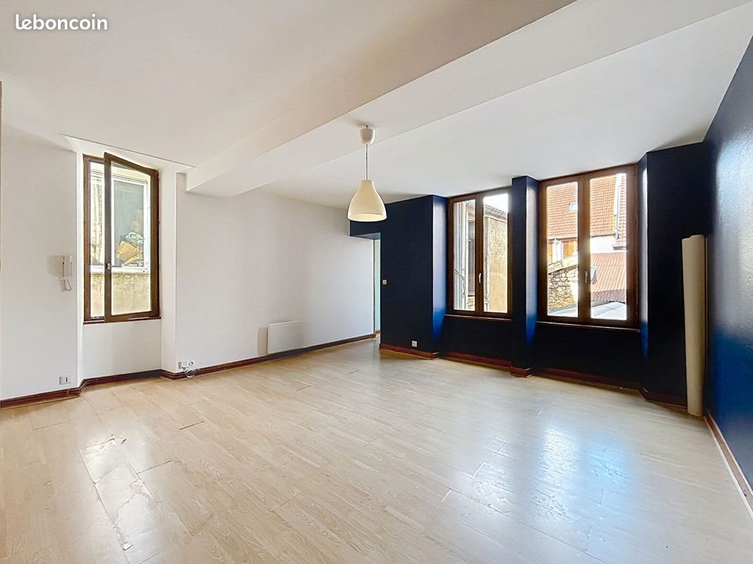 Appartement à louer, 41m², Chaumont
