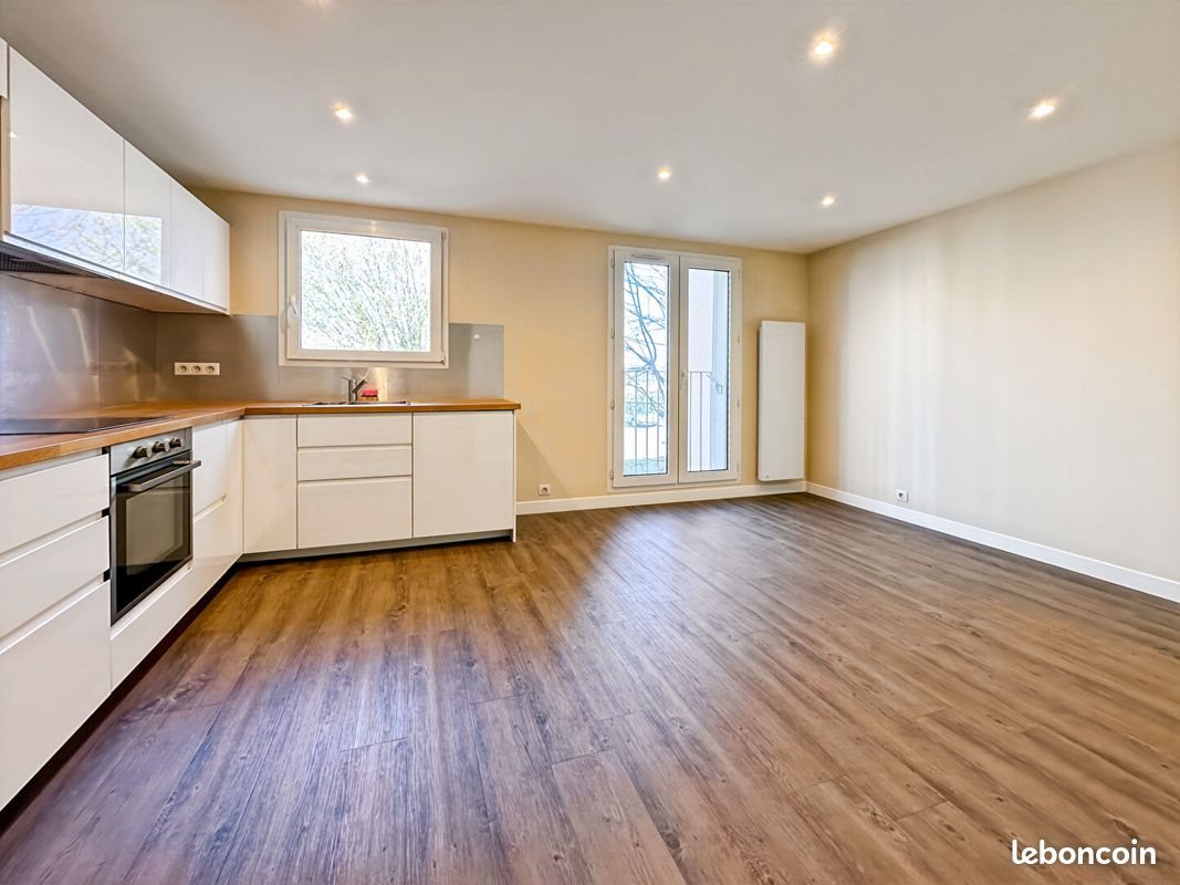Appartement à louer, 47m², Viry-Châtillon