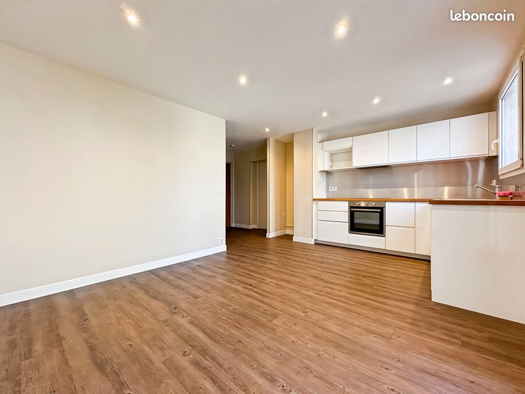 Appartement à louer, 47m², Viry-Châtillon