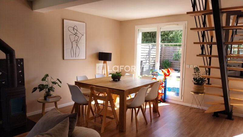 Maison à louer, 77m², Villejust