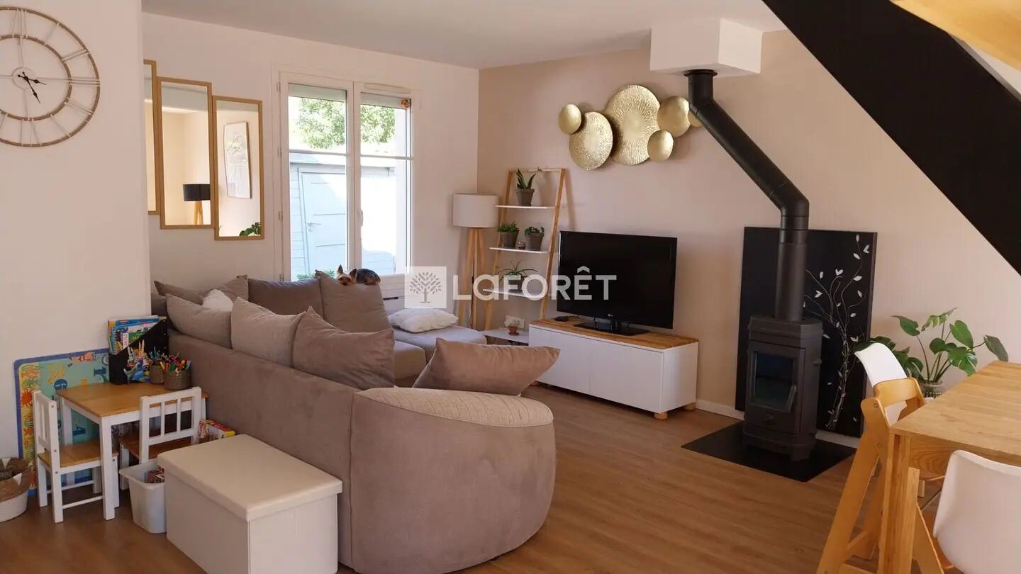 Maison à louer, 77m², Villejust