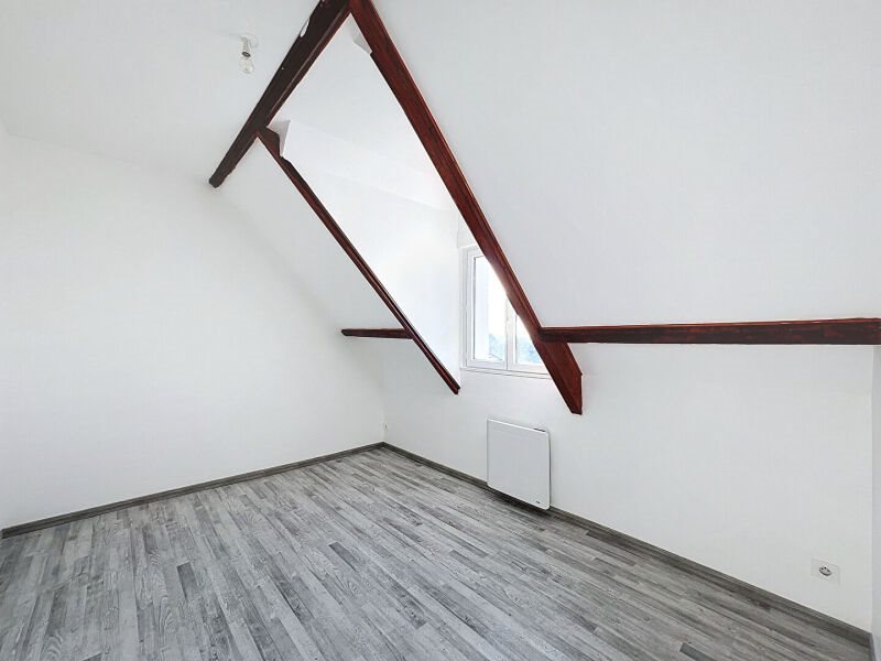 Appartement à louer, 53m², Linas