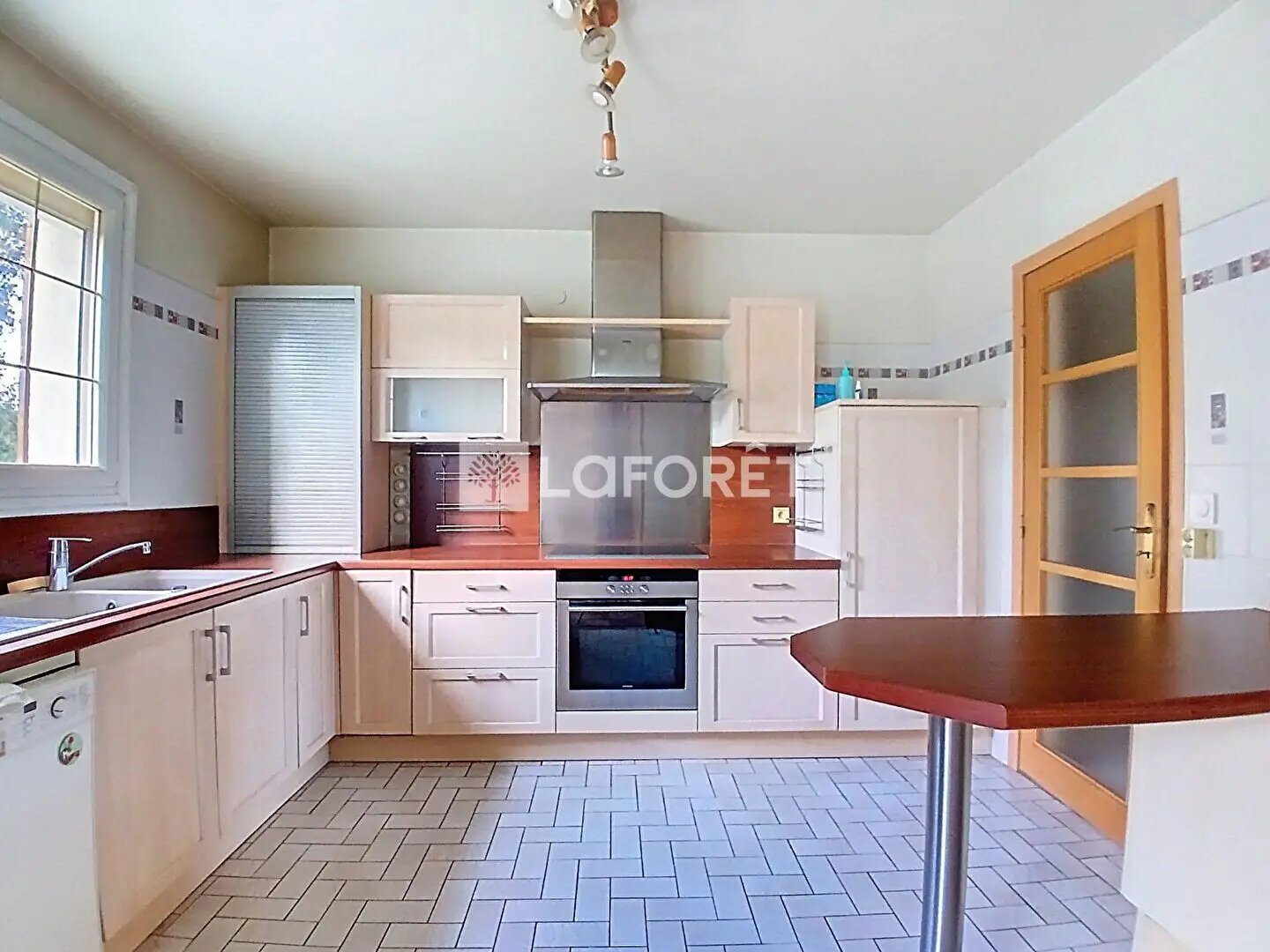 Maison à vendre, 137m², Linas