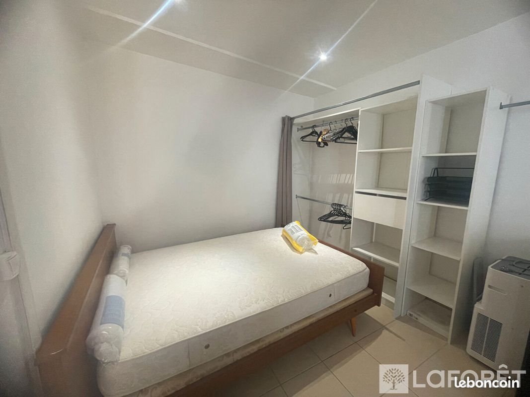 Appartement à louer, 35m², Hyères