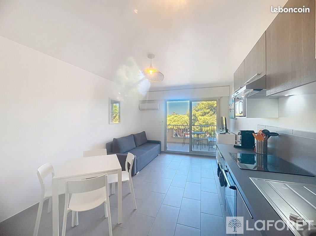 Appartement à louer, 24m², Hyères