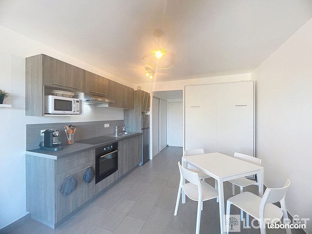 Appartement à louer, 24m², Hyères