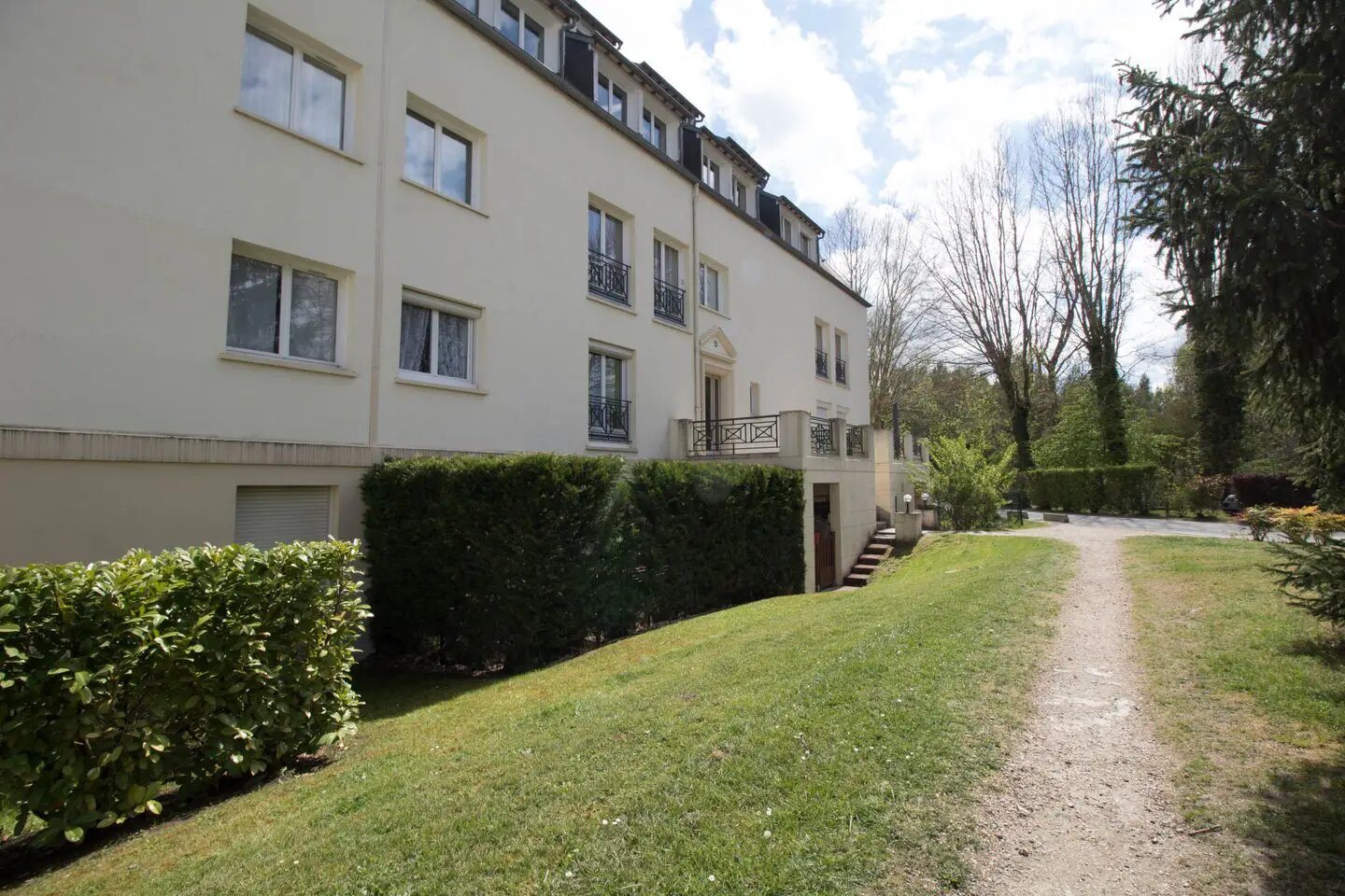 Appartement à louer, 48m², Noisy-sur-Ecole
