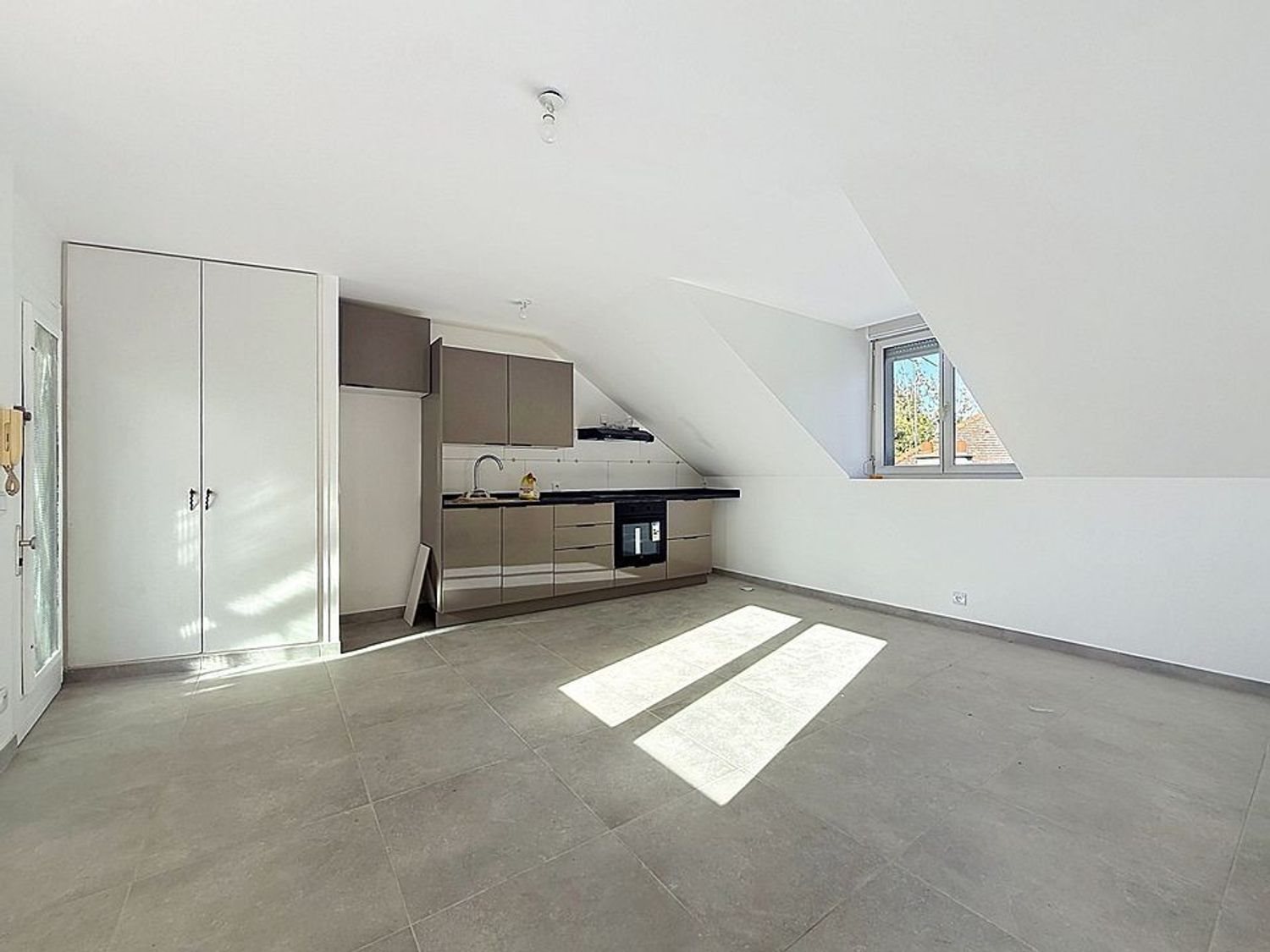 Appartement à louer, 46m², Villecresnes