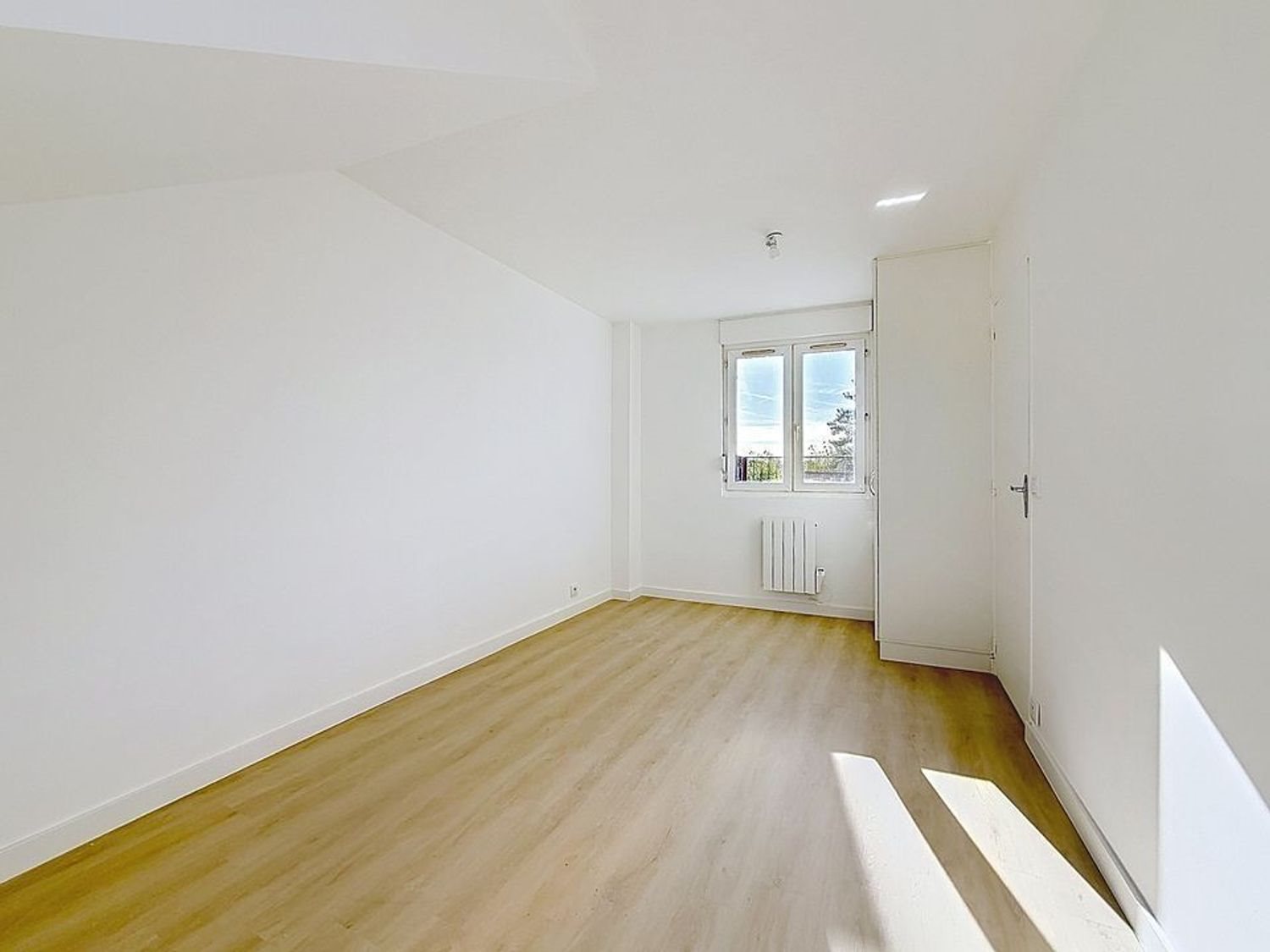 Appartement à louer, 46m², Villecresnes