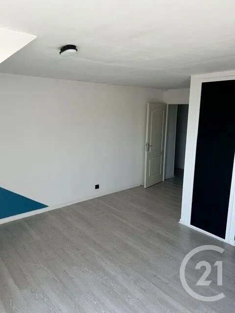 Appartement à louer, 28m², Gif-sur-Yvette