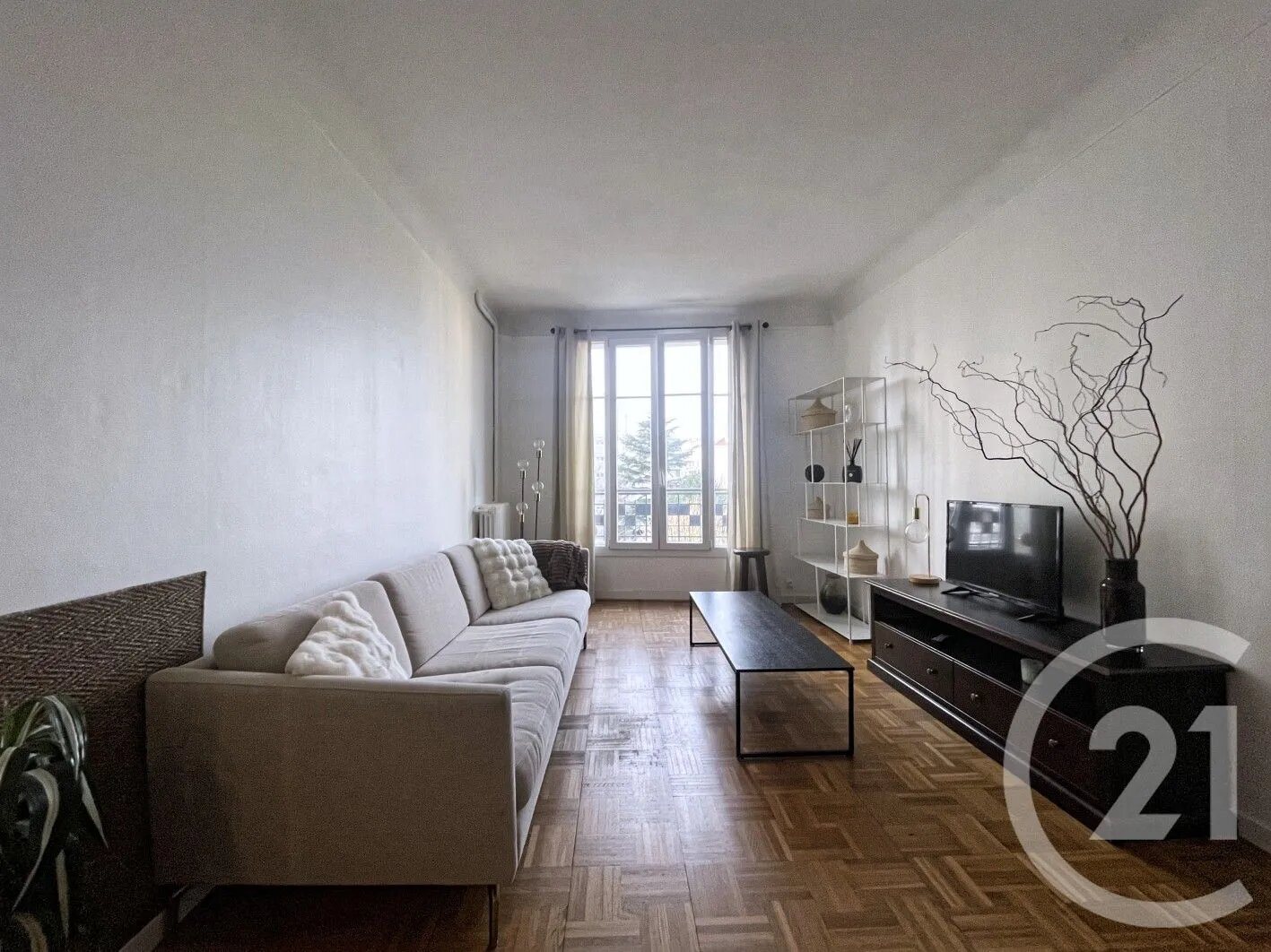 Appartement à louer, 45m², Courbevoie