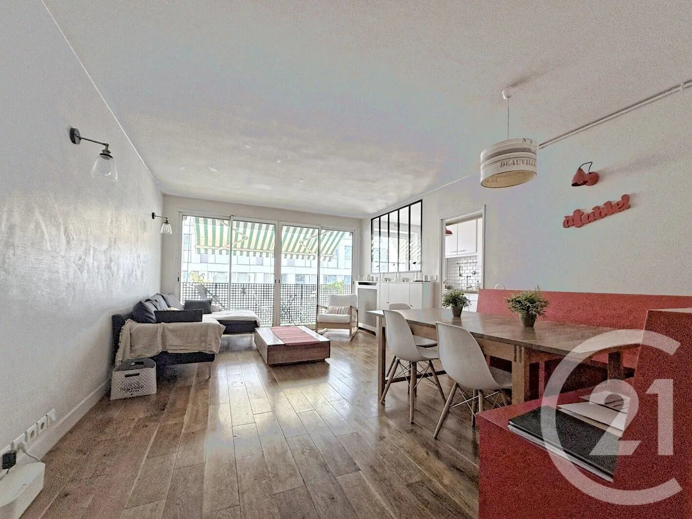 Appartement à louer, 94m², Courbevoie