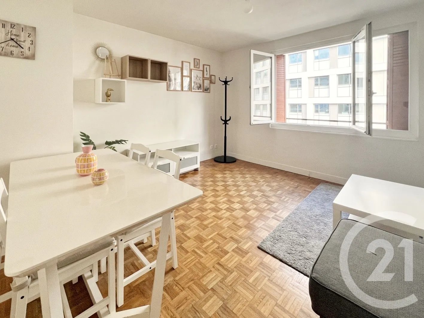 Appartement à louer, 46m², Courbevoie