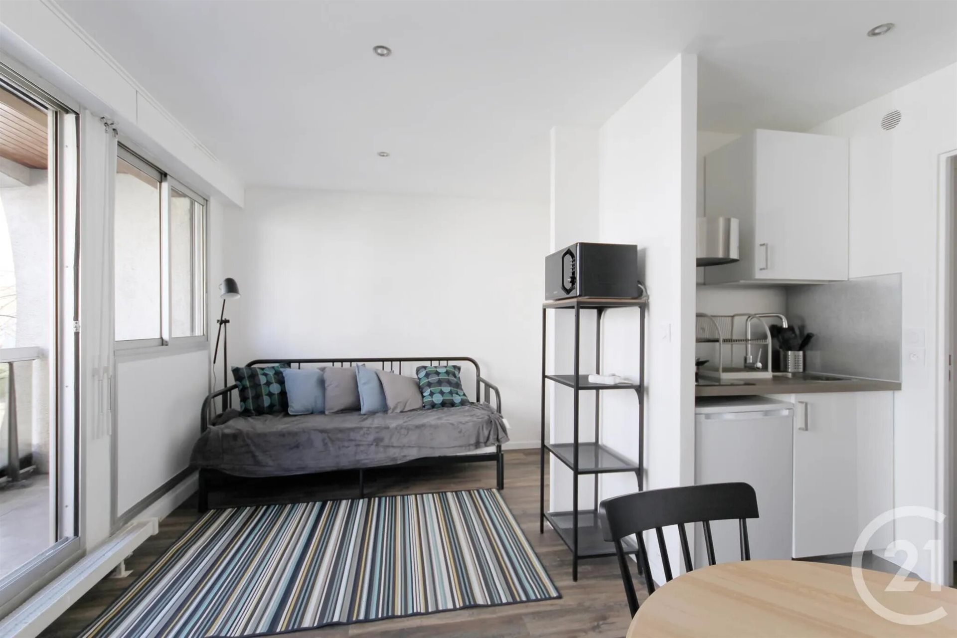 Appartement à louer, 21m², Courbevoie