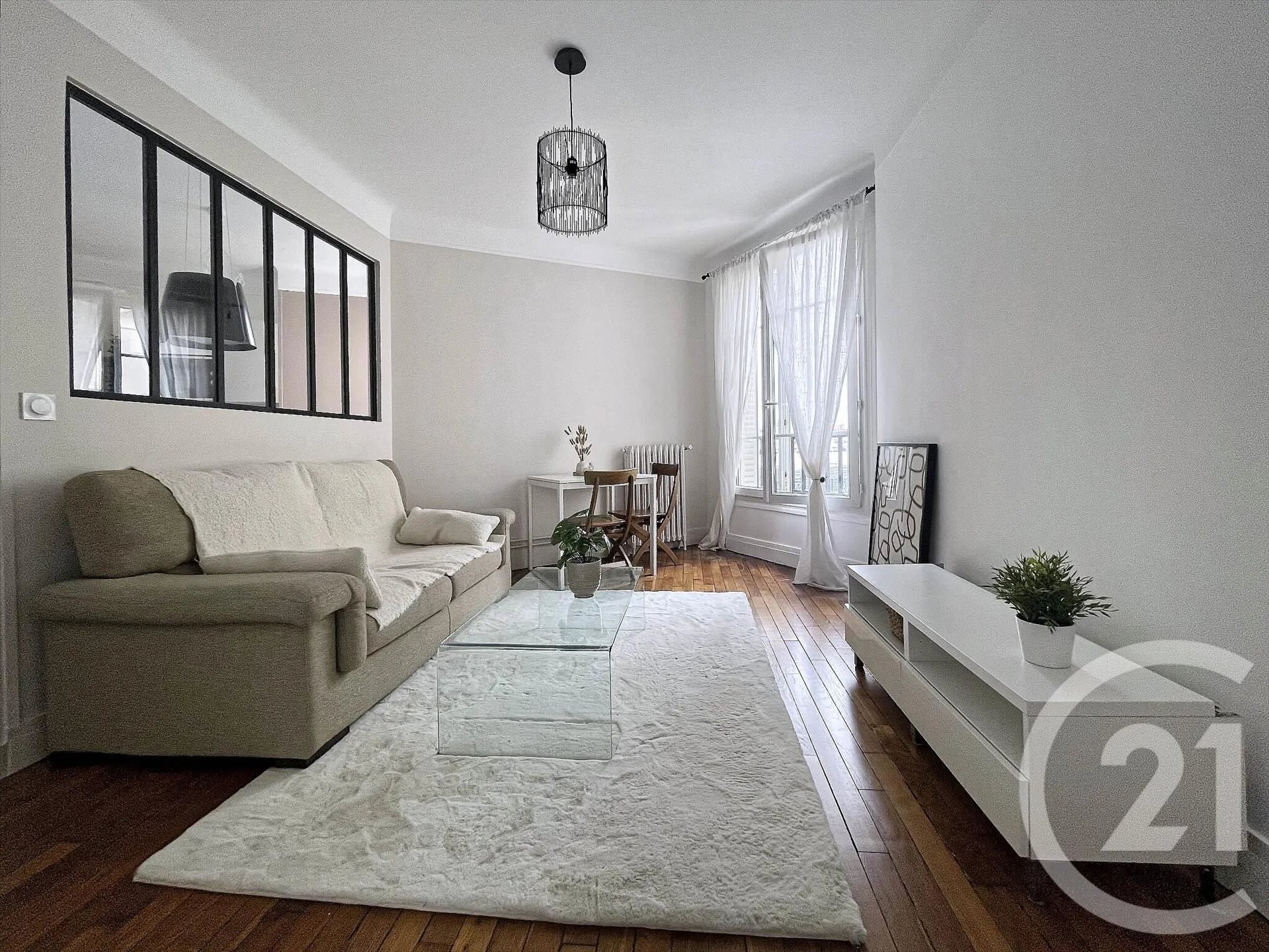 Appartement à louer, 39m², Suresnes