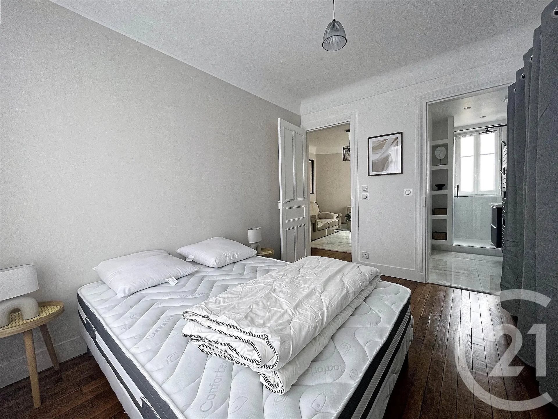 Appartement à louer, 39m², Suresnes