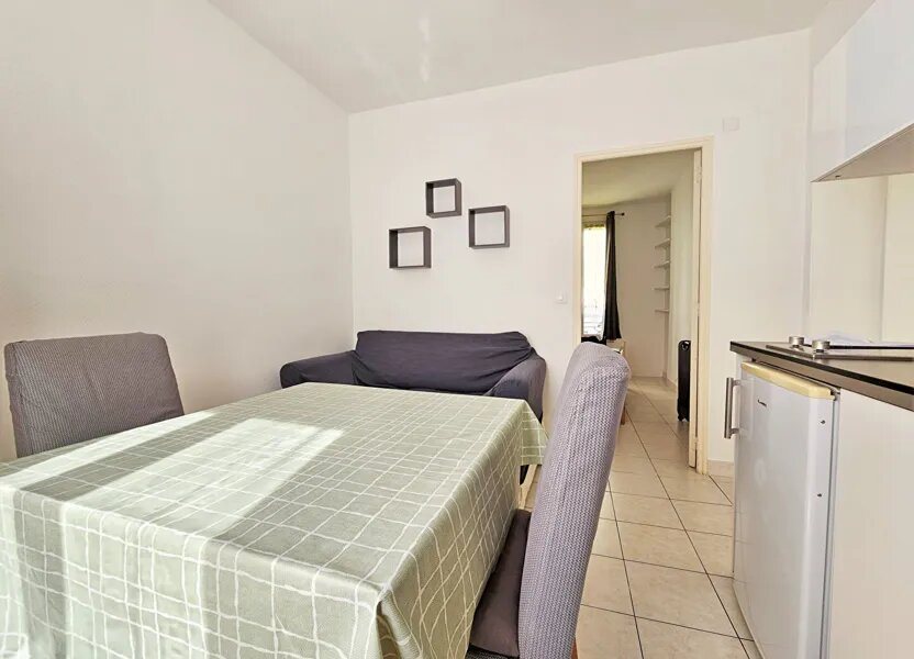 Appartement à louer, 27m², Vanves