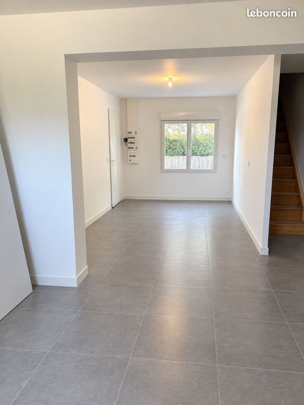 Maison à louer, 100m², Carignan-de-Bordeaux