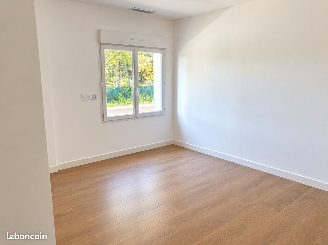 Maison à louer, 100m², Carignan-de-Bordeaux