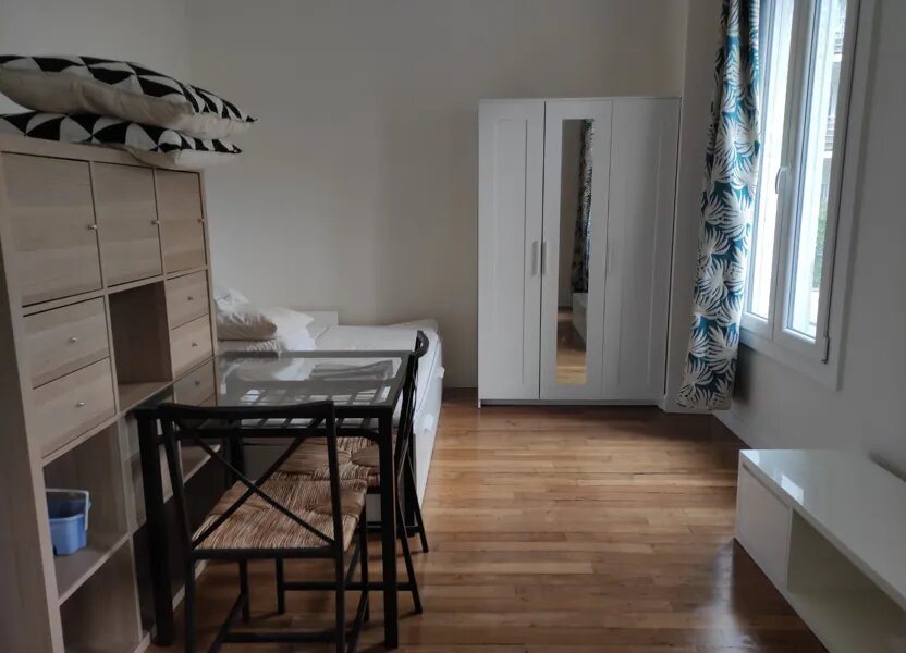 Appartement à louer, 19m², Issy-les-Moulineaux