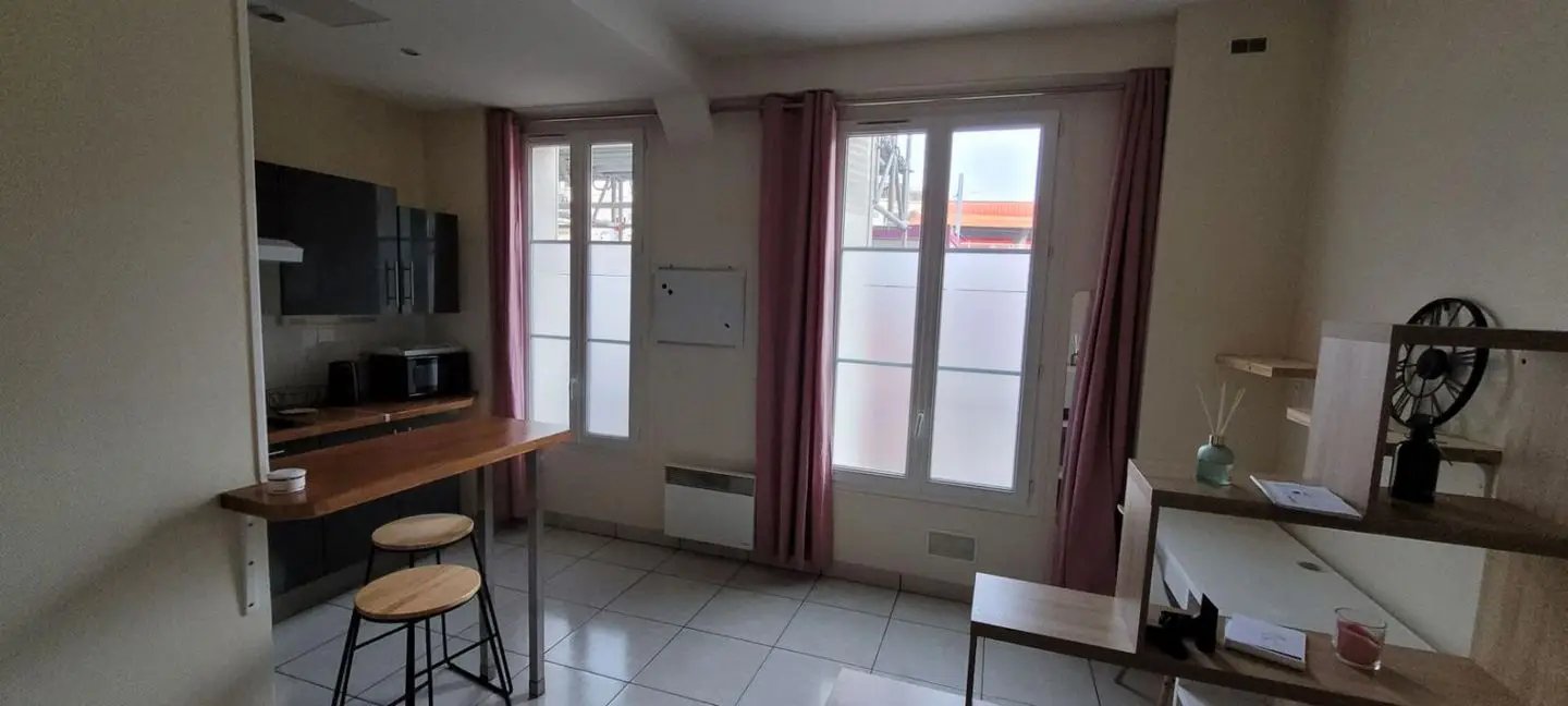 Appartement à louer, 27m², Issy-les-Moulineaux