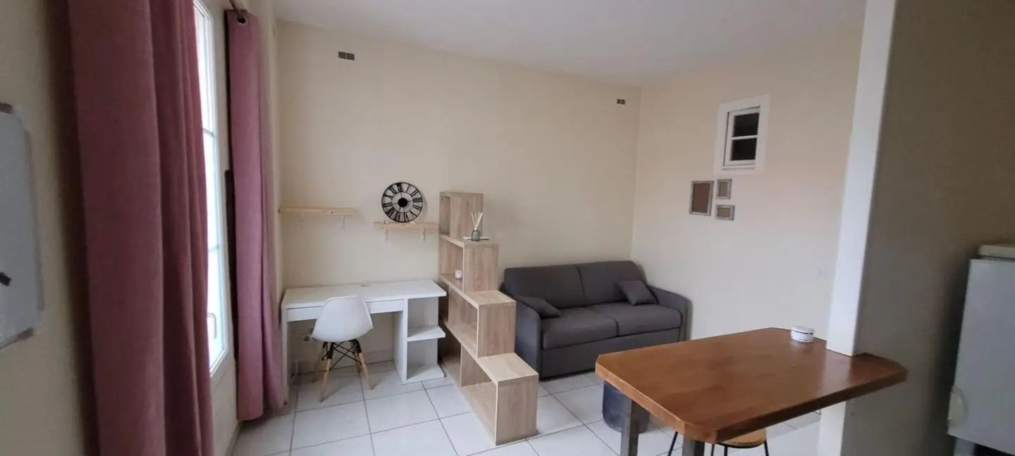 Appartement à louer, 27m², Issy-les-Moulineaux