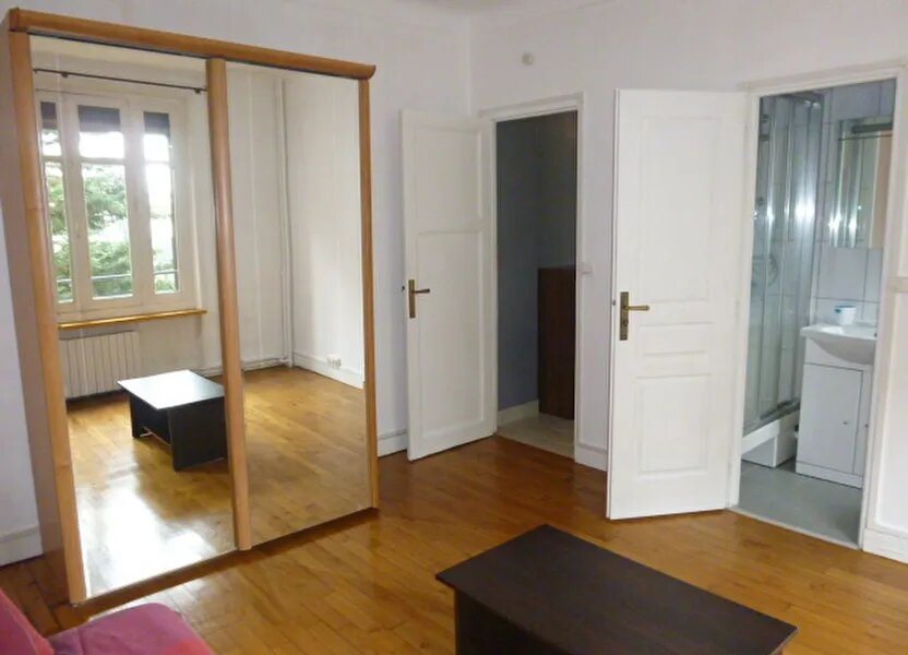 Appartement à louer, 24m², Issy-les-Moulineaux