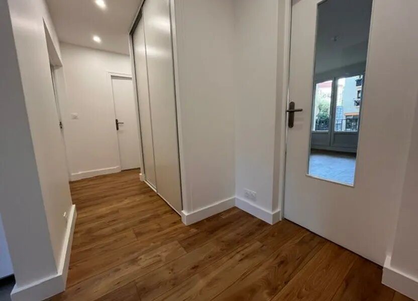 Appartement à louer, 74m², Issy-les-Moulineaux