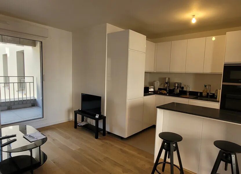 Appartement à louer, 73m², Issy-les-Moulineaux