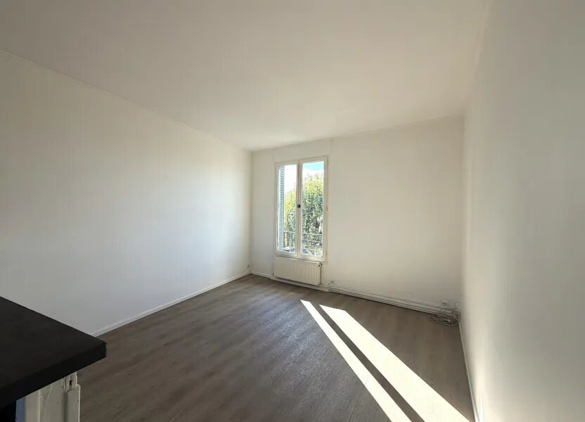 Appartement à louer, 65m², Colombes