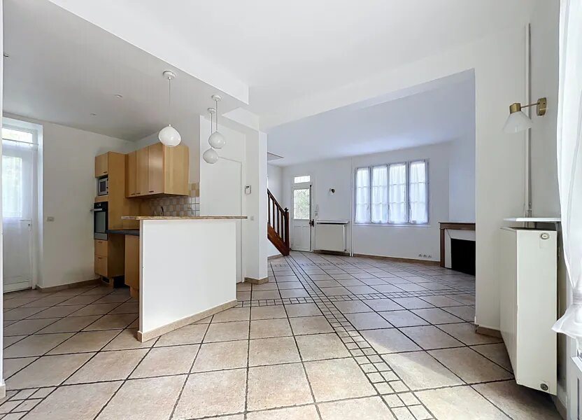 Maison à louer, 89m², Suresnes