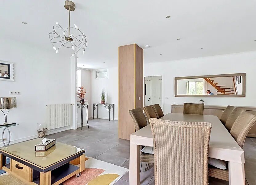 Maison à louer, 126m², Suresnes