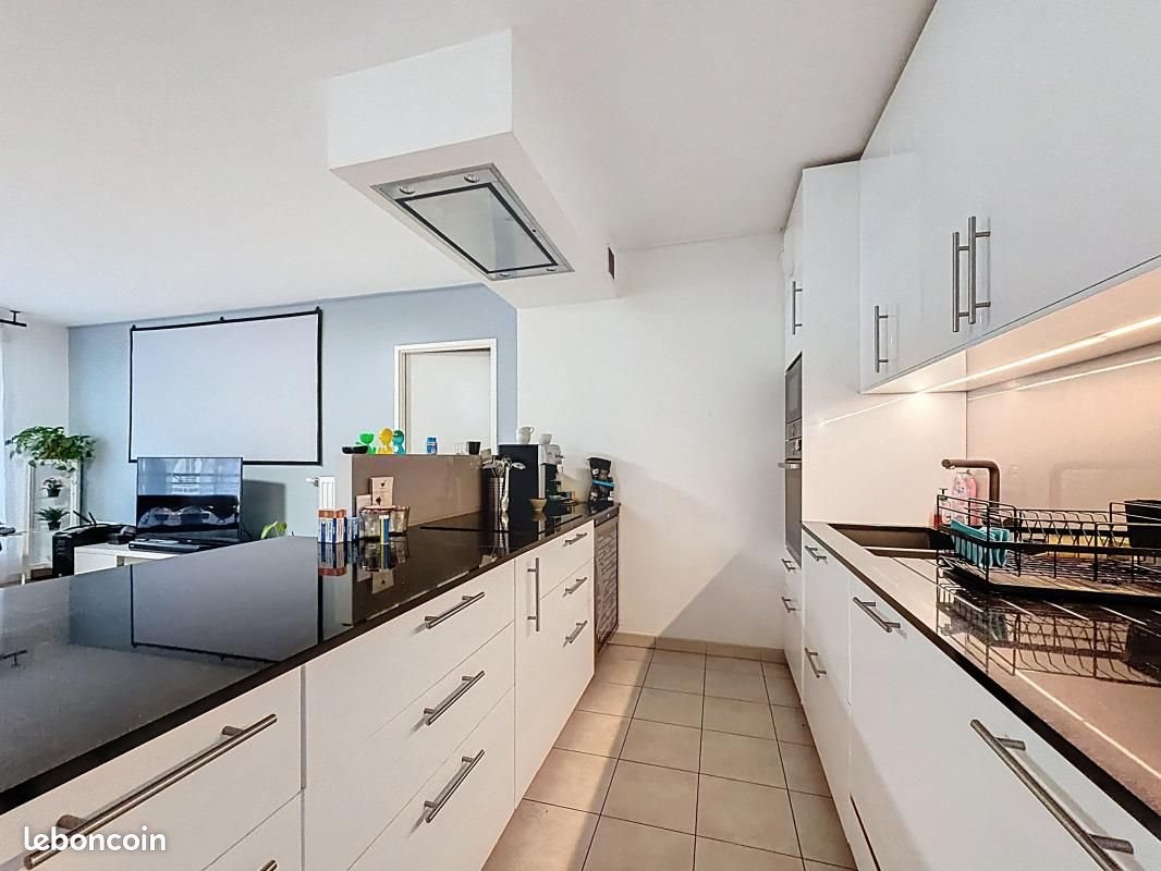 Appartement à vendre, 73m², Suresnes
