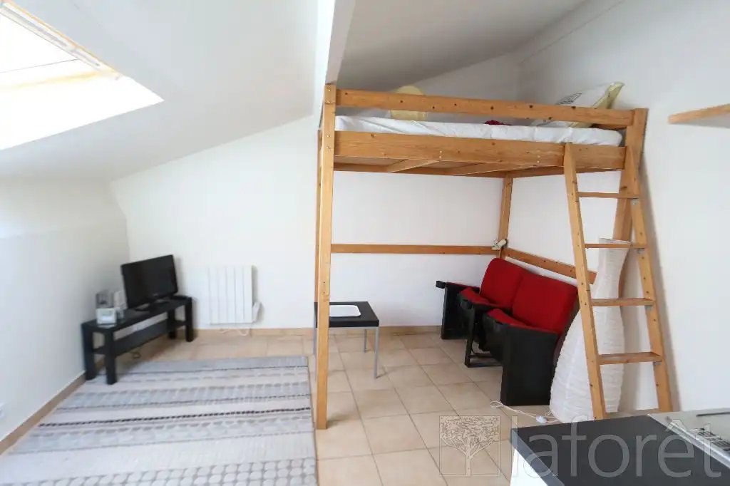 Appartement à louer, 16m², Nanterre