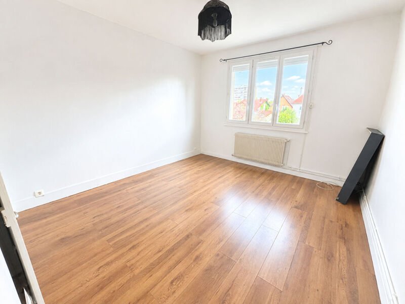 Appartement à louer, 76m², Nanterre