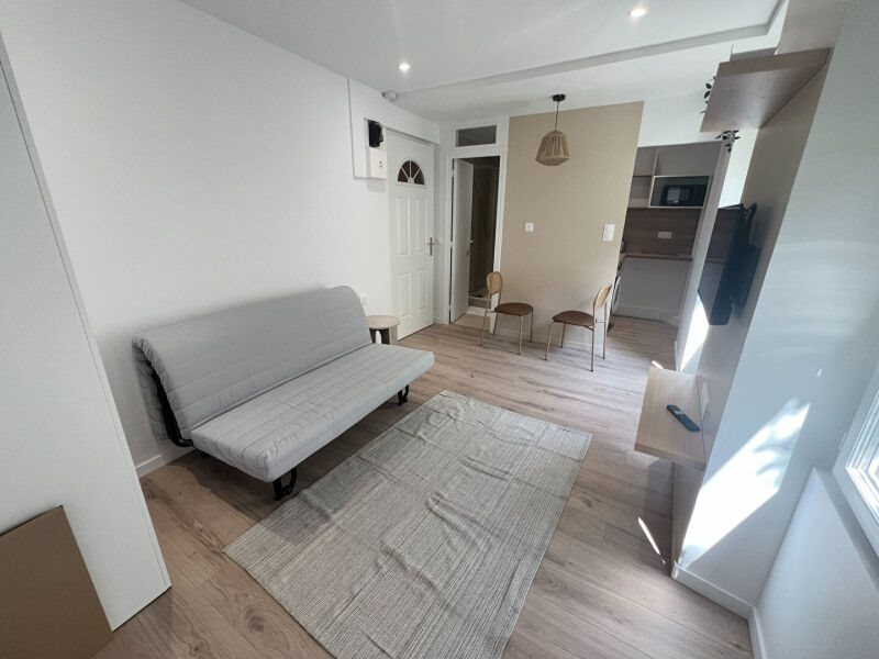 Appartement à louer, 16m², Nanterre