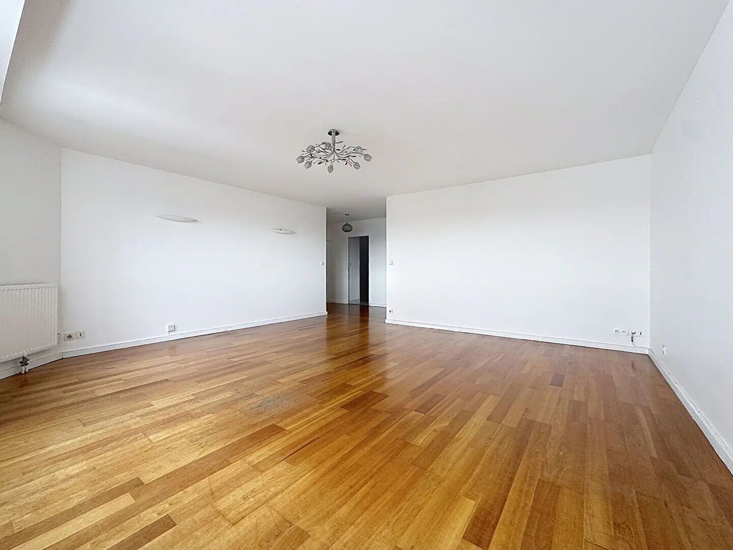 Appartement à louer, 110m², Suresnes