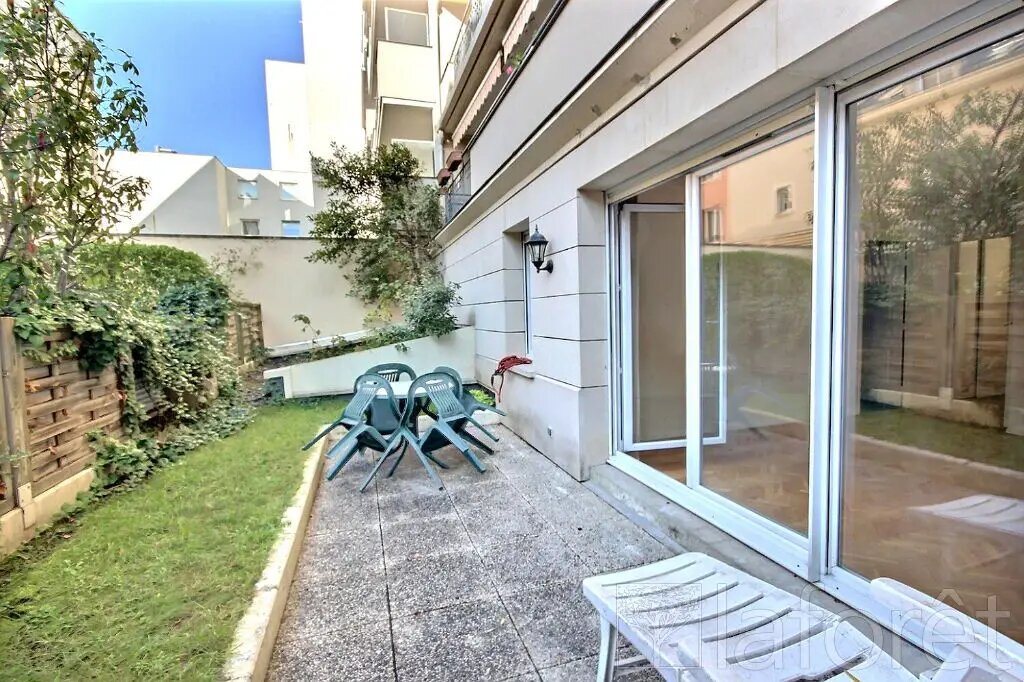 Appartement à louer, 43m², Suresnes