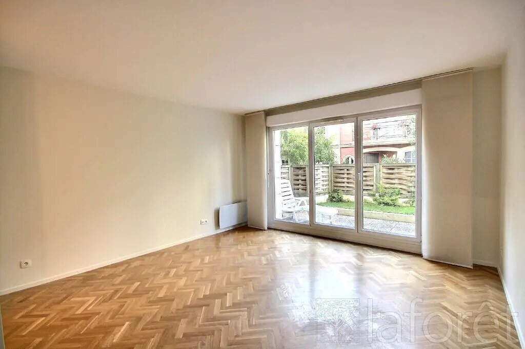 Appartement à louer, 43m², Suresnes