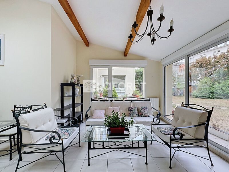 Maison à vendre, 257m², Suresnes