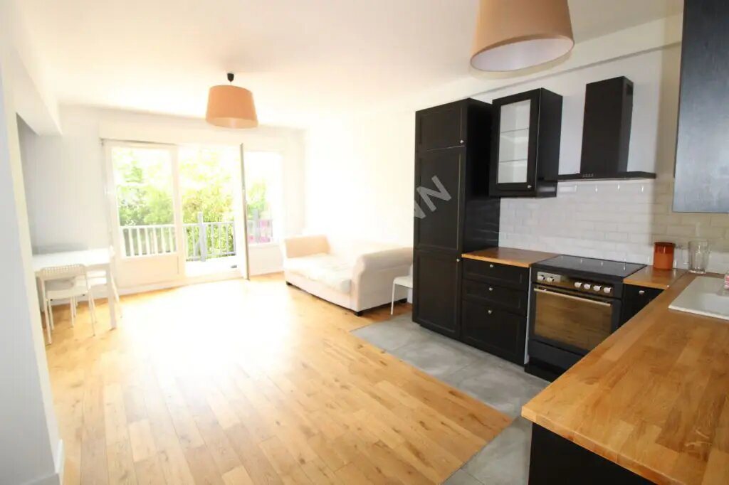 Appartement à louer, 53m², Puteaux