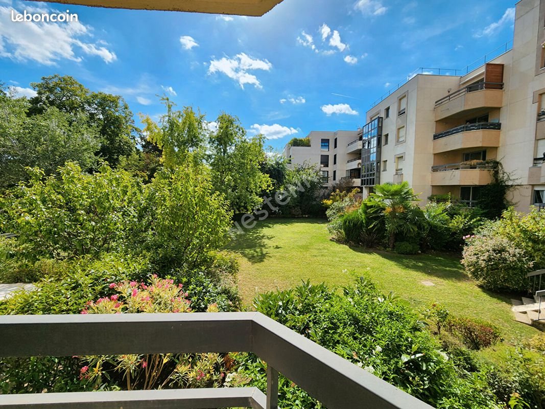 Appartement à vendre, 79m², Suresnes