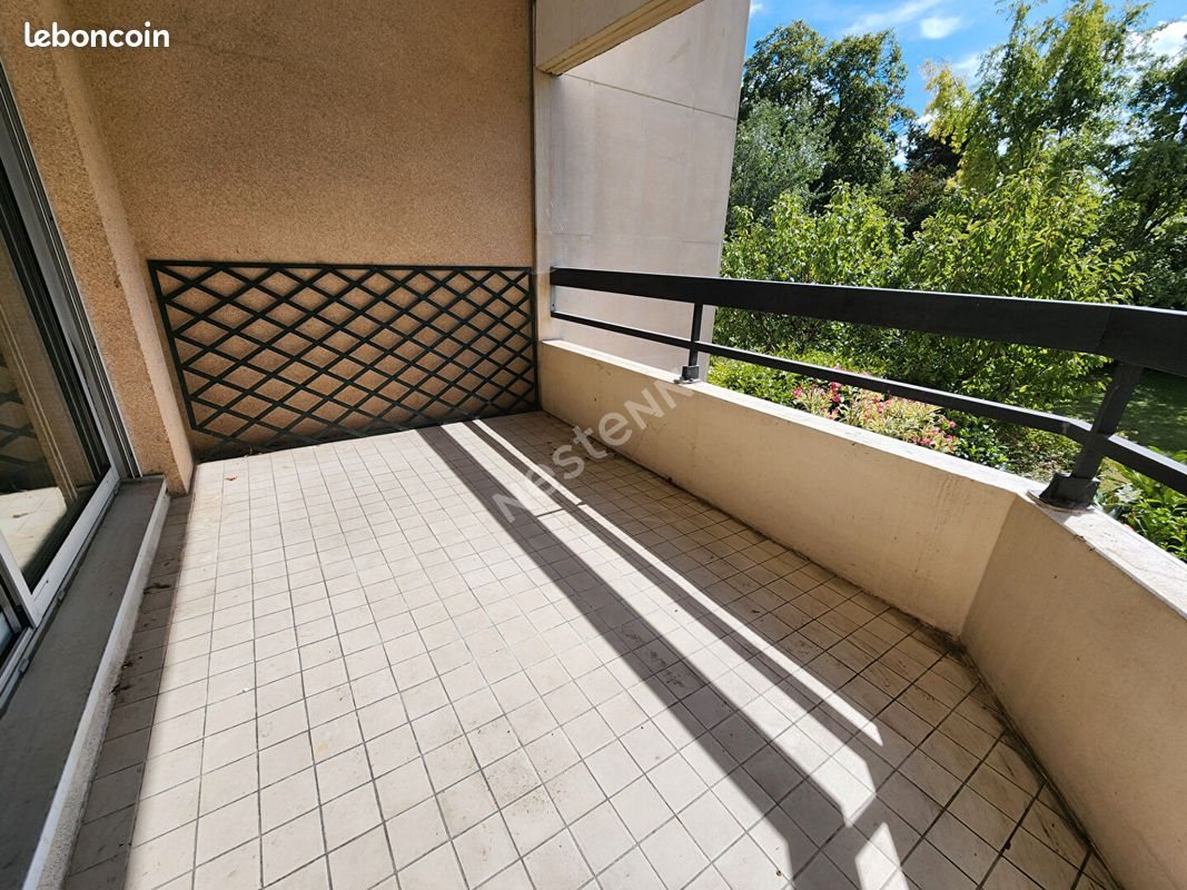 Appartement à vendre, 79m², Suresnes