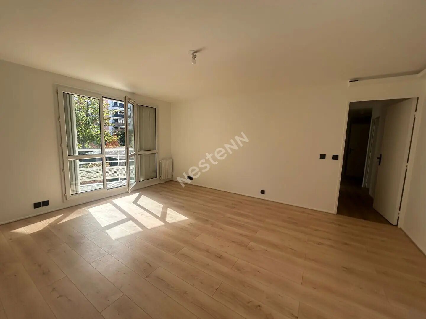 Appartement à louer, 84m², Suresnes