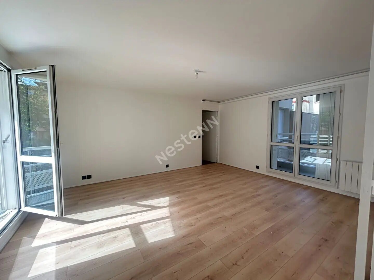 Appartement à louer, 84m², Suresnes