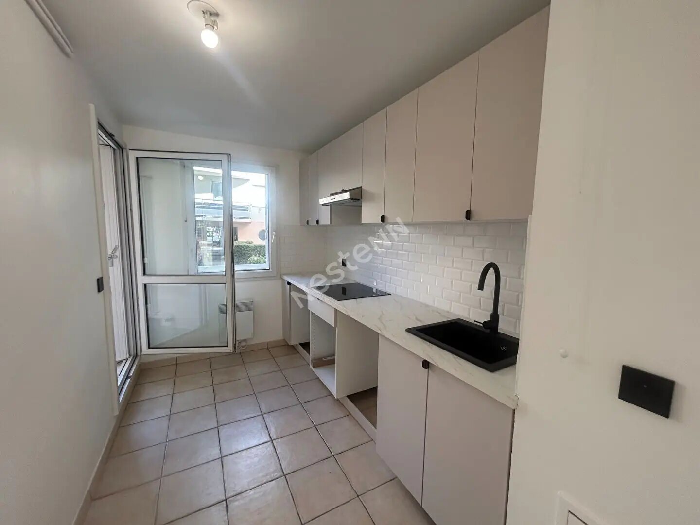Appartement à louer, 84m², Suresnes