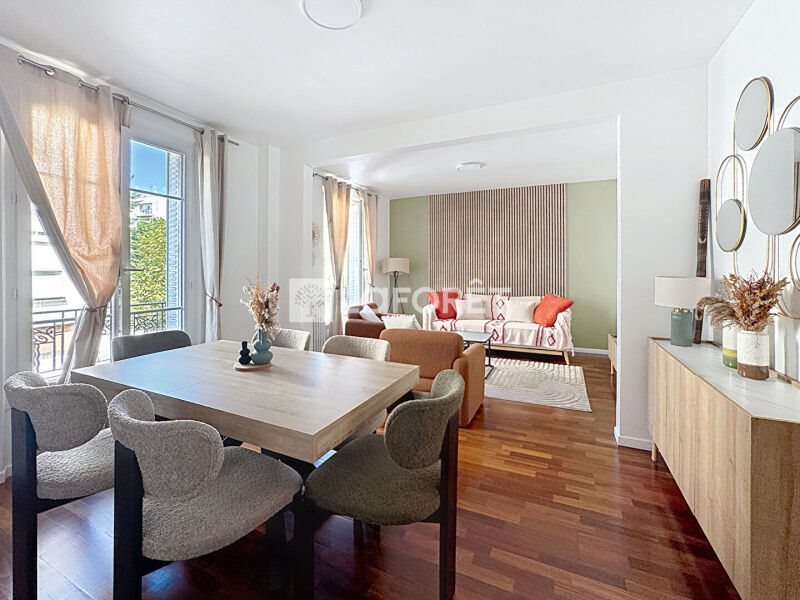 Appartement à louer, 74m², Courbevoie