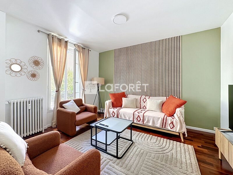 Appartement à louer, 74m², Courbevoie