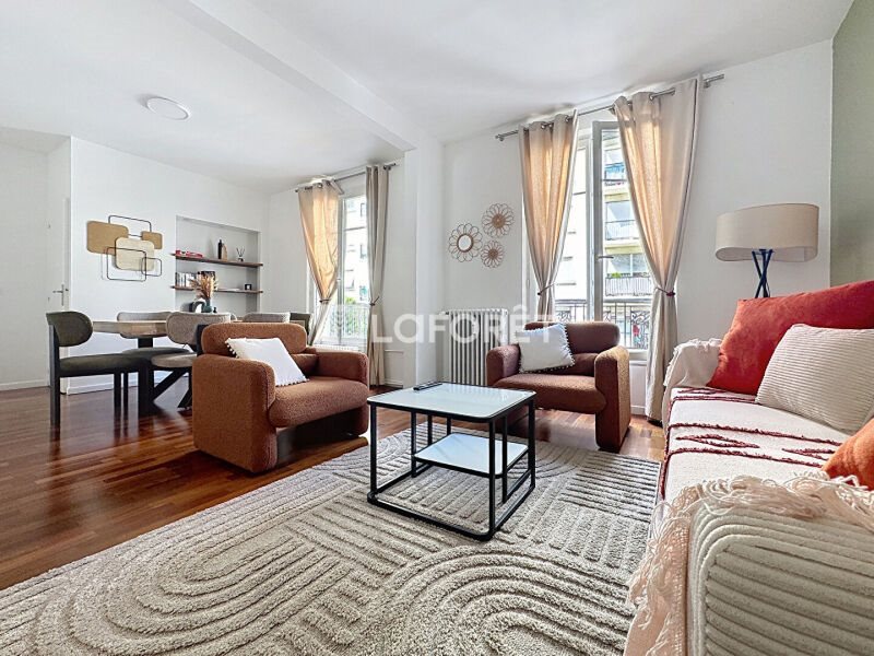Appartement à louer, 74m², Courbevoie