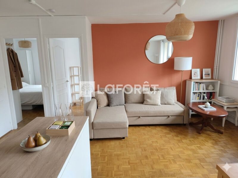 Appartement à louer, 61m², Courbevoie